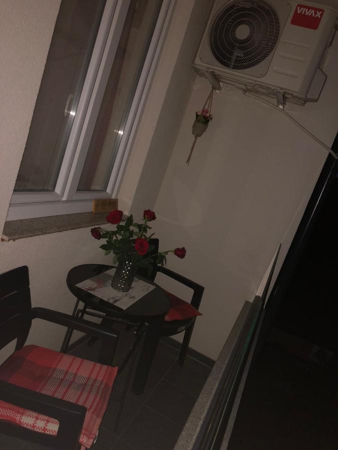 Apartman Sims Bijeljina Buitenkant foto