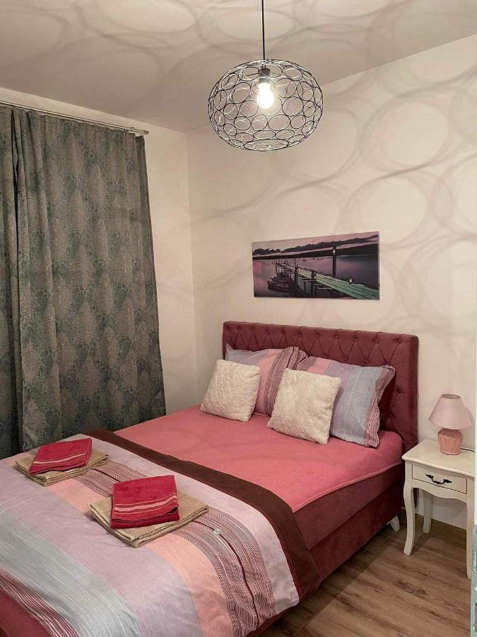 Apartman Sims Bijeljina Buitenkant foto